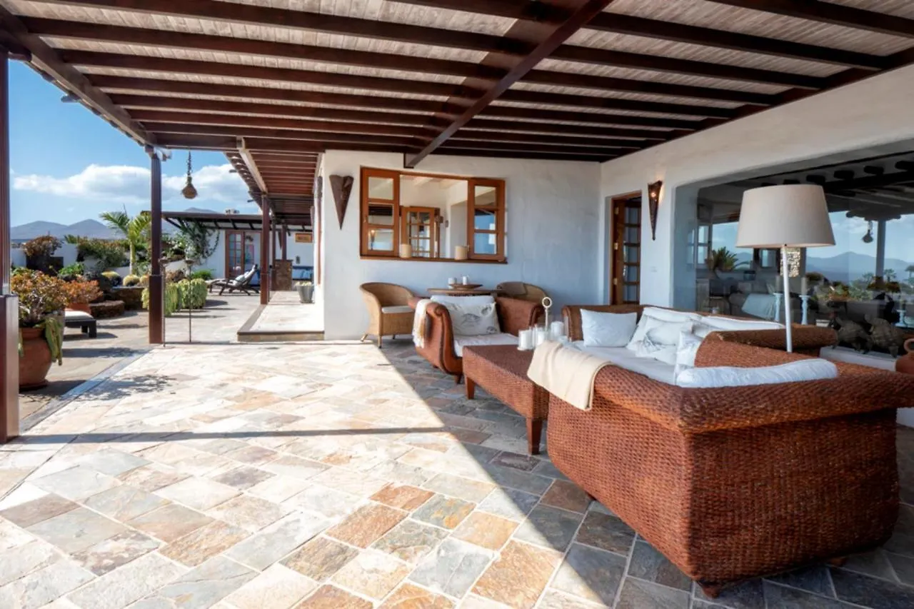 Finca Paraiso - Finest Villa With Incredible Views Over Puerto Del Carmen 푸에르토 델 카르멘