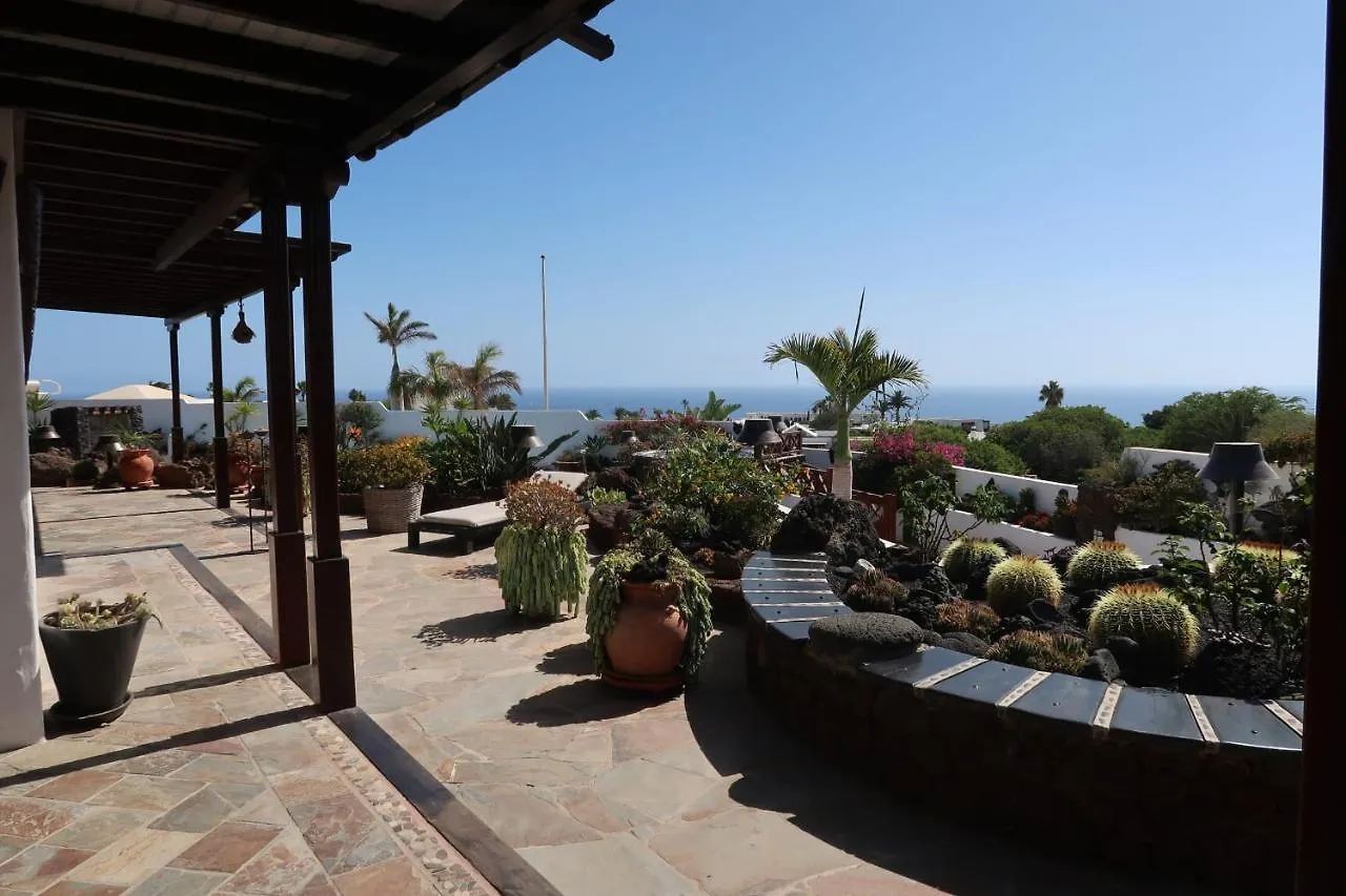 Finca Paraiso - Finest Villa With Incredible Views Over Puerto Del Carmen Puerto del Carmen  0*, Puerto del Carmen (Lanzarote) Spanien