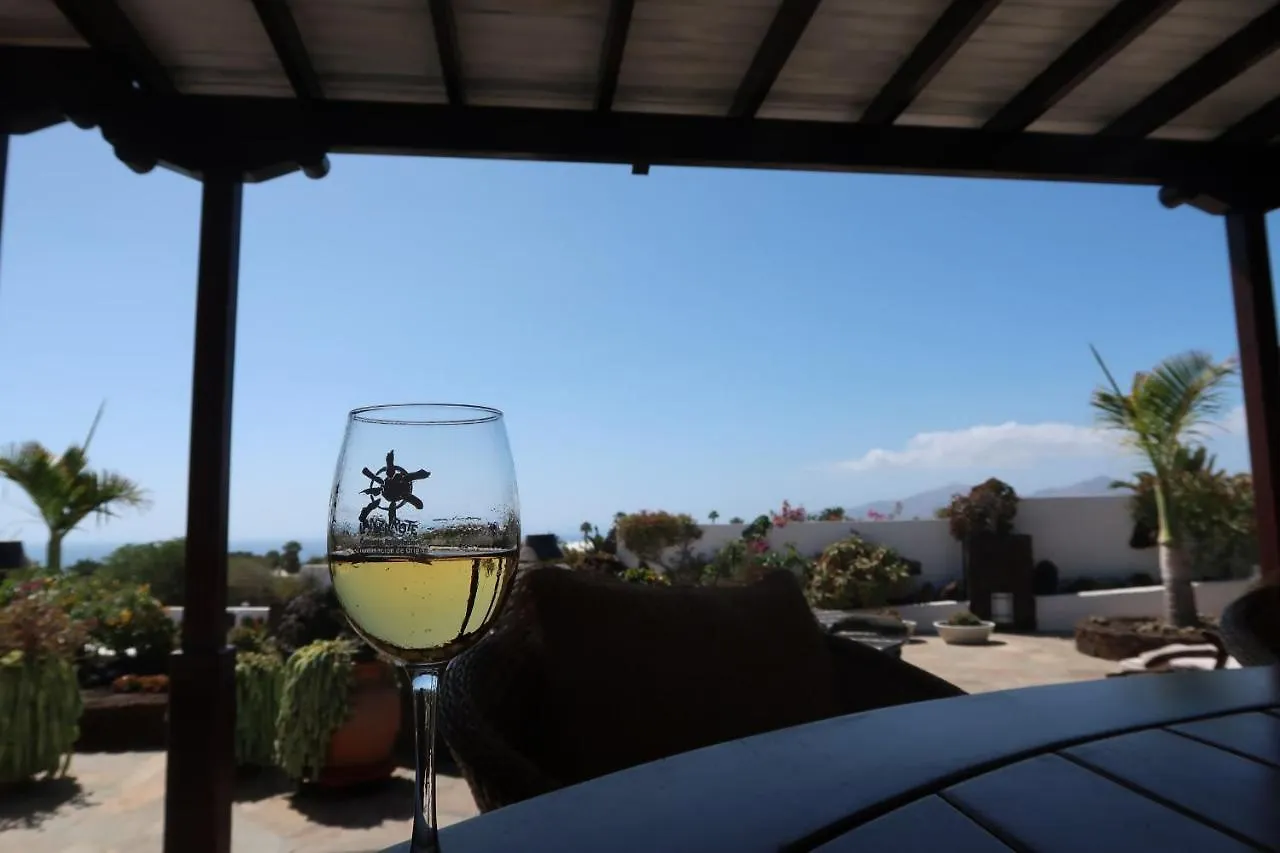 Finca Paraiso - Finest Villa With Incredible Views Over Puerto Del Carmen Puerto del Carmen  Spanien